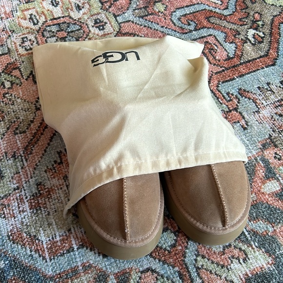 UGG Tazz Platform Slippers Size 9 NEW!! - Picture 6 of 12